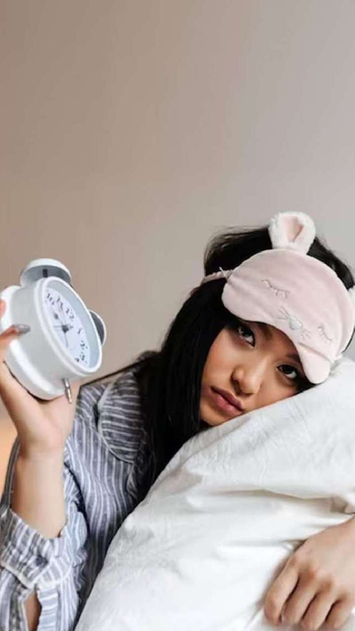 மக்களே உஷார்.. தூக்கமின்மையால் இந்த 5 நோய்கள் வரலாம்!